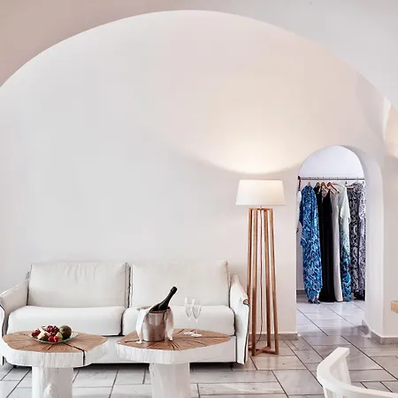 Charisma (adults Only) Oia (Santorini)
